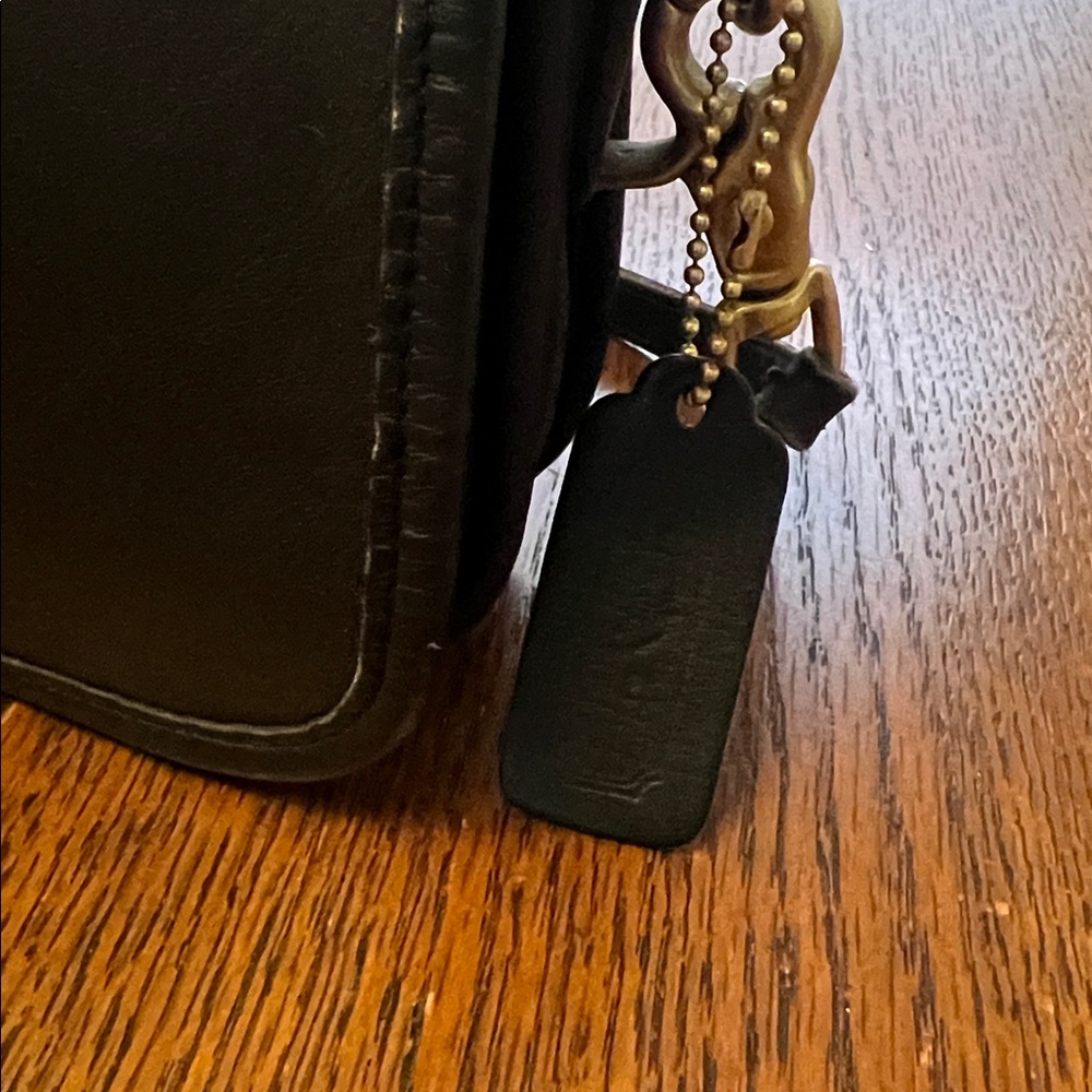 Vintage Coach Black Turnlock Crossbody | Made in USA | Restored Leather - Picture 2 of 13